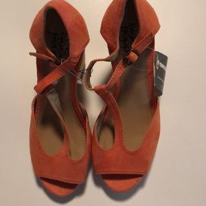 Black Poppy Orange wedge /open toe Sandals sz 8